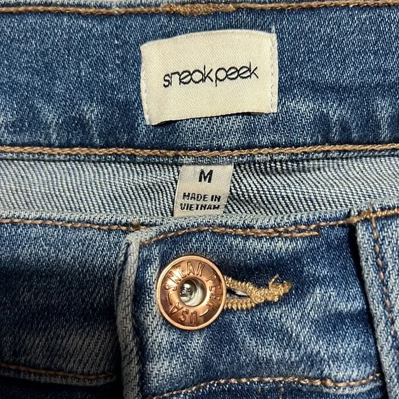 Sneak peek denim skirt - Picture 3 of 5